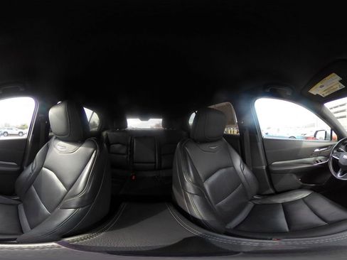 Used 2023 Cadillac XT4 Premium Luxury image 40