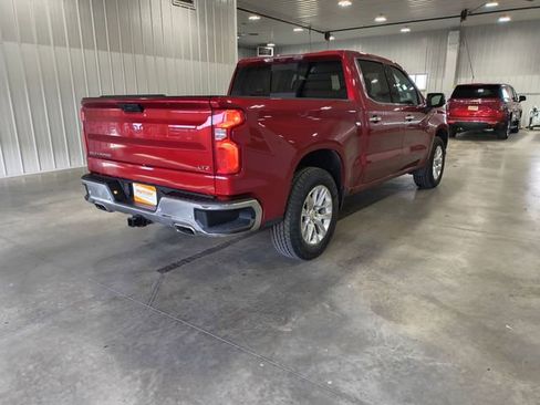 Used 2021 Chevrolet Silverado 1500 LTZ w/ LTZ Premium Package AWD/4WD image 8