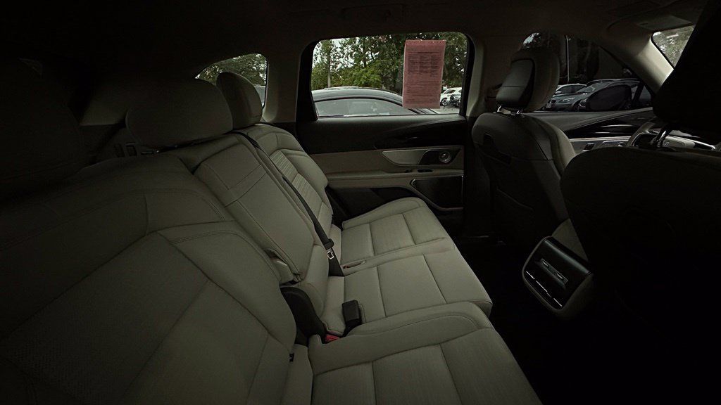 Used 2025 Lincoln Nautilus Reserve AWD/4WD image 27