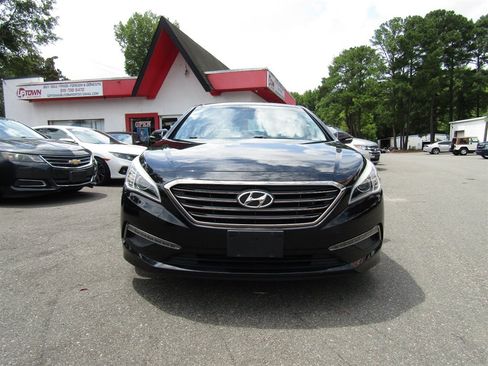 Used 2015 Hyundai Sonata Limited w/ Option Group 05 FWD image 3