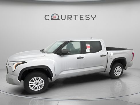New 2025 Toyota Tundra SR5 image 6