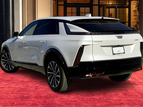 New 2025 Cadillac Lyriq Sport image 4