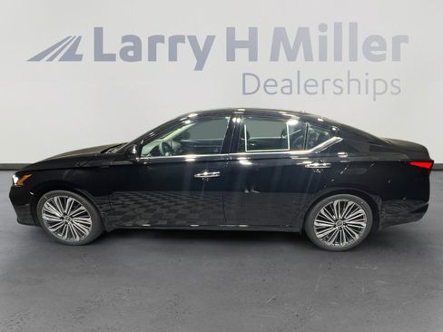 New 2025 Nissan Altima 2.5 SL image 2