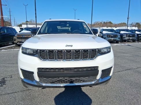 Used 2023 Jeep Grand Cherokee L Laredo w/ Luxury Tech Group I image 2