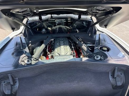 Used 2020 Chevrolet Corvette Stingray Preferred Cpe w/ 2LT Preferred Equipment Group RWD image 22