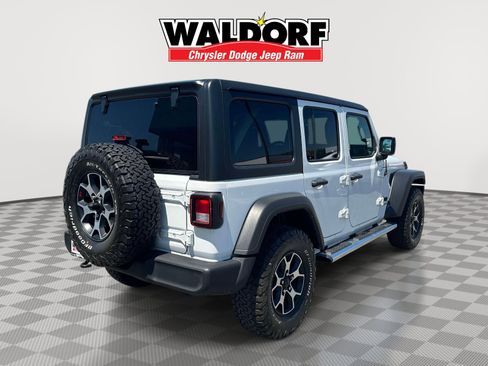 Used 2022 Jeep Wrangler Unlimited Sport AWD/4WD image 6