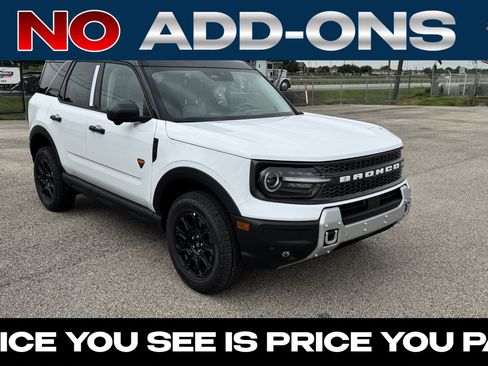 New 2026 Ford Bronco Sport Badlands w/ Badlands Tech Package AWD/4WD image 1