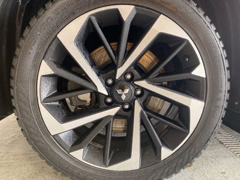 Used 2022 Mitsubishi Outlander SE image 5