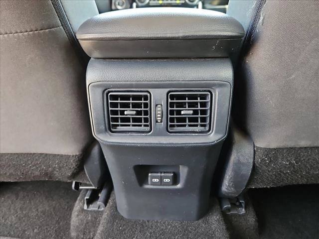 Used 2025 Toyota RAV4 XLE FWD image 16