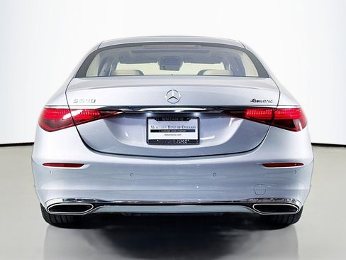 Used 2022 Mercedes-Benz S 500 4MATIC image 4