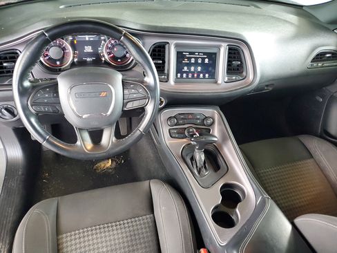 Used 2023 Dodge Challenger SXT image 9