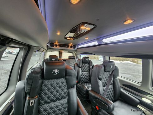 Used 2023 Chevrolet Express 2500 Extended image 32