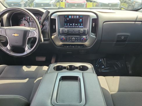 Used 2018 Chevrolet Silverado 1500 LT w/ All Star Edition AWD/4WD image 9