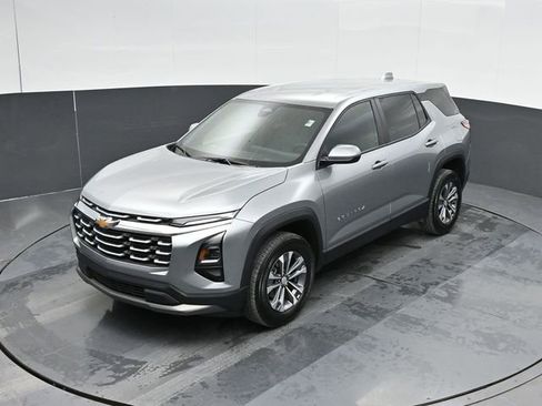 Used 2026 Chevrolet Equinox LT FWD image 49