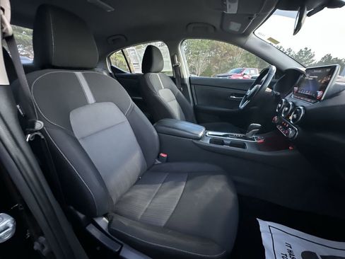 Used 2022 Nissan Sentra SV image 28