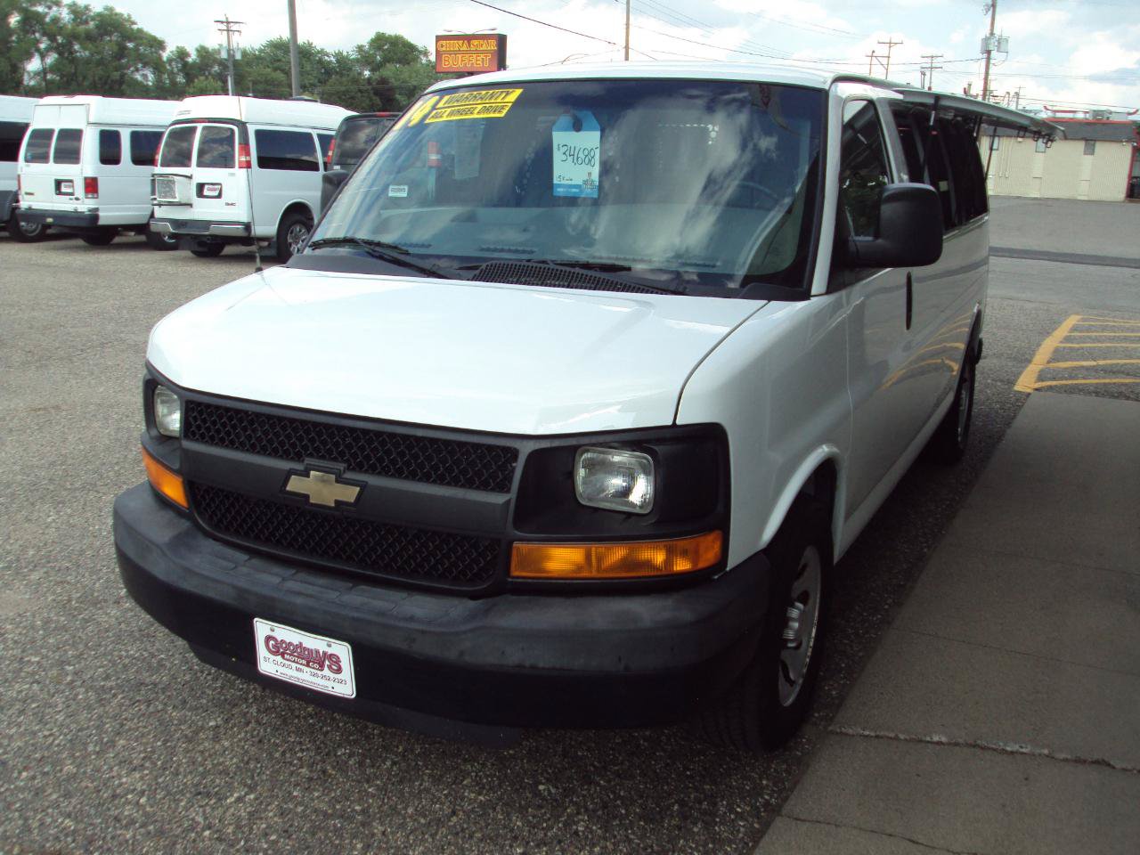 Used 2014 Chevrolet Express 1500 AWD image 4