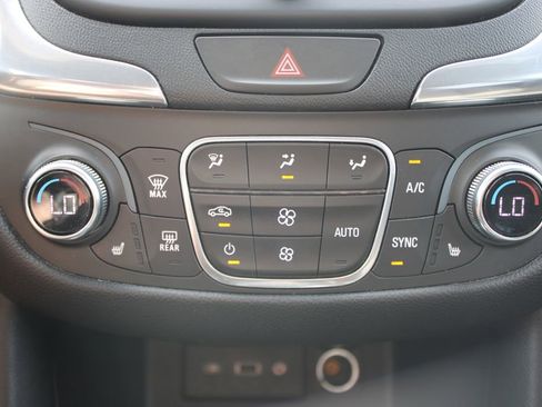 Used 2020 Chevrolet Equinox LT AWD/4WD image 41
