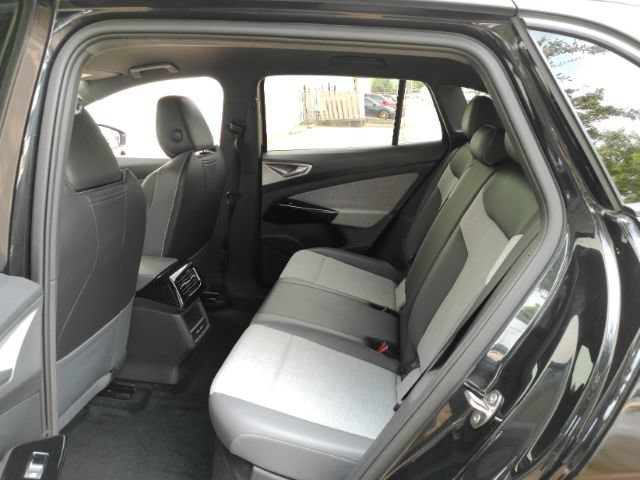 Used 2023 Volkswagen ID.4 Pro RWD image 18