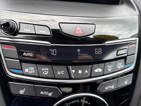 Used 2023 Acura RDX SH-AWD image 24