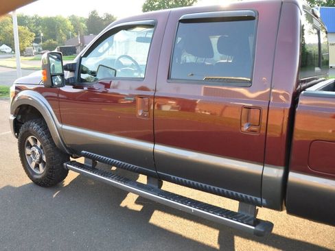 Used 2011 Ford F250 Lariat w/ Chrome Pkg image 29