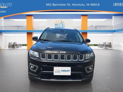 Used 2018 Jeep Compass Latitude w/ Popular Equipment Group FWD image 2