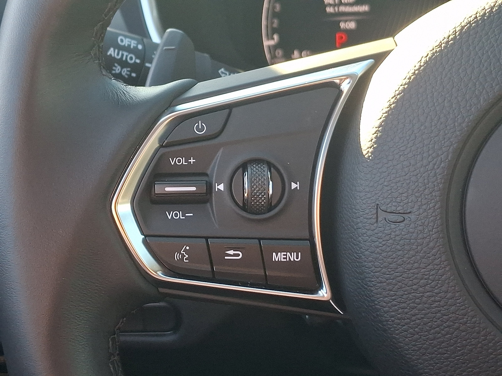 Certified 2026 Acura MDX w/ Technology Package FWD image 24
