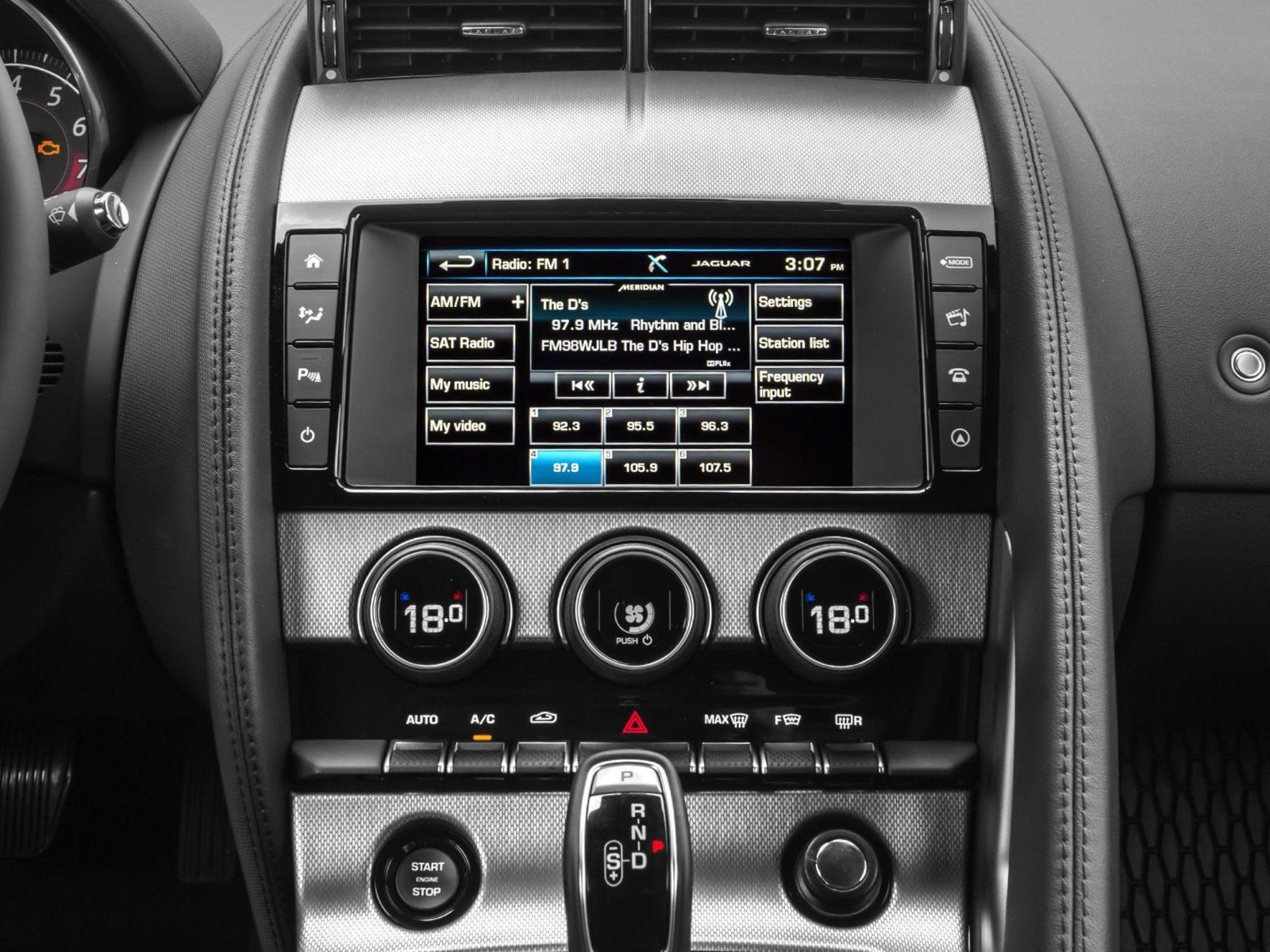 Used 2017 Jaguar F-TYPE Coupe RWD image 7