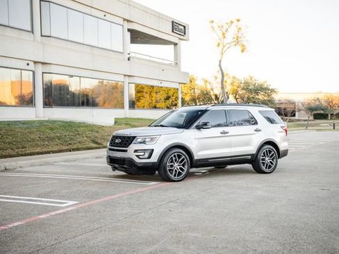 Used 2016 Ford Explorer Sport w/ Equipment Group 401A image 47