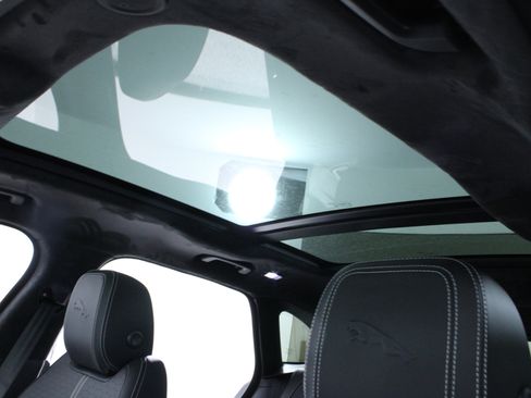 New 2026 Jaguar F-PACE R-Dynamic S image 23