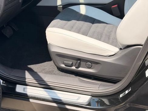New 2026 Mitsubishi Outlander SE FWD image 21