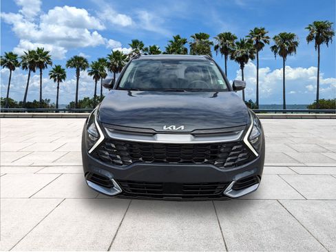 Used 2023 Kia Sportage SX image 3