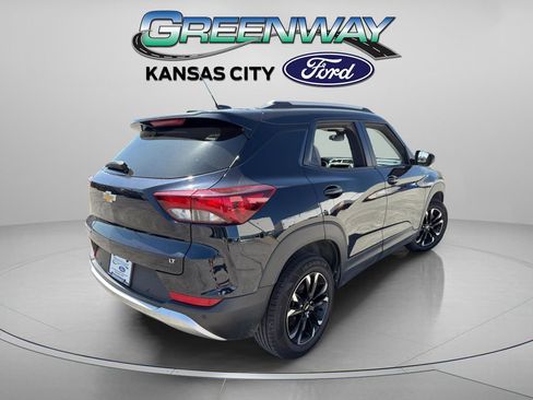 Used 2021 Chevrolet TrailBlazer LT w/ Convenience Package FWD image 8