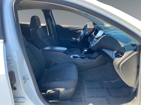 Used 2024 Chevrolet Malibu LS image 15
