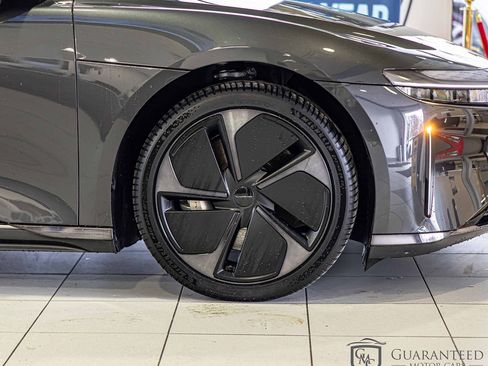 Used 2024 Lucid Air Touring image 12