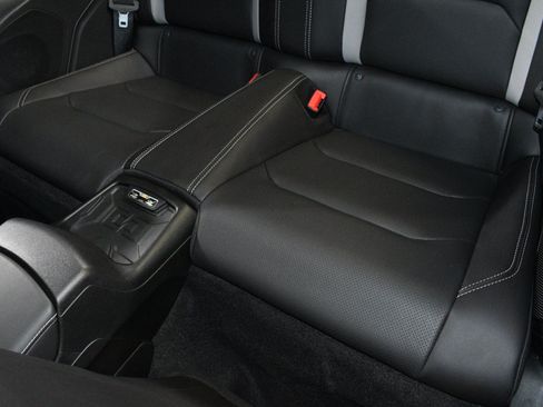 Used 2021 Chevrolet Camaro SS RWD image 19