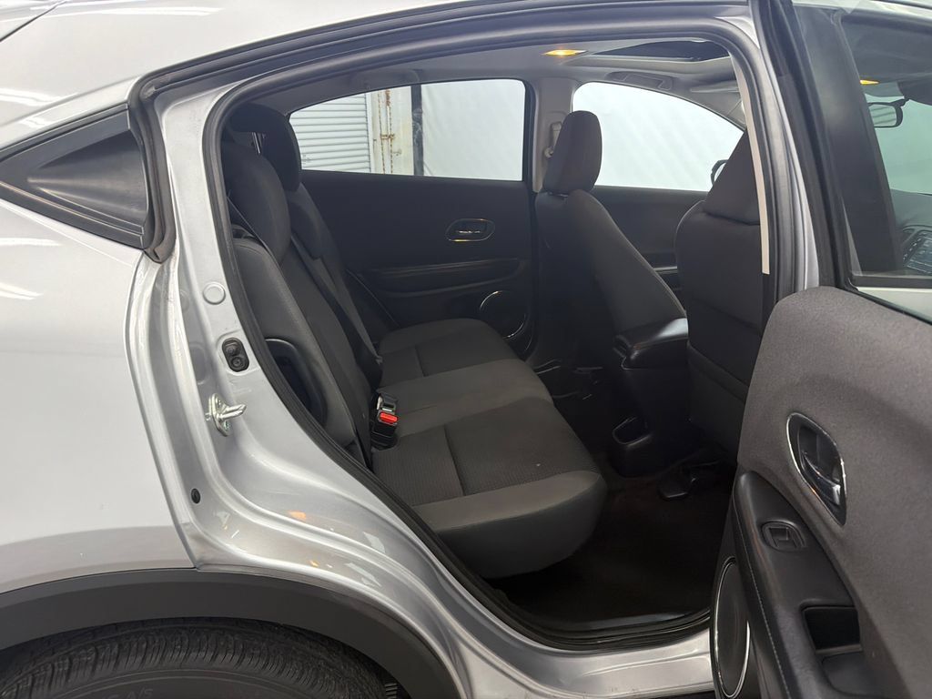 Used 2022 Honda HR-V EX image 15
