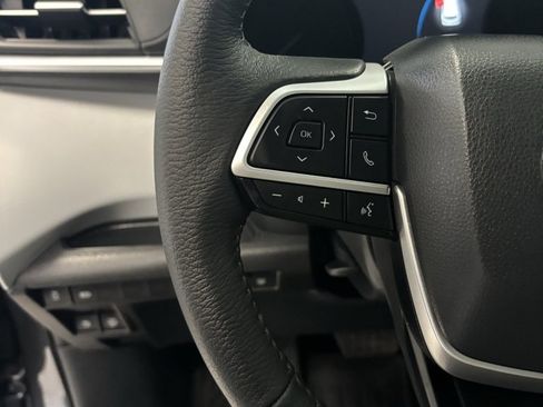 Used 2025 Toyota Sienna XLE image 15