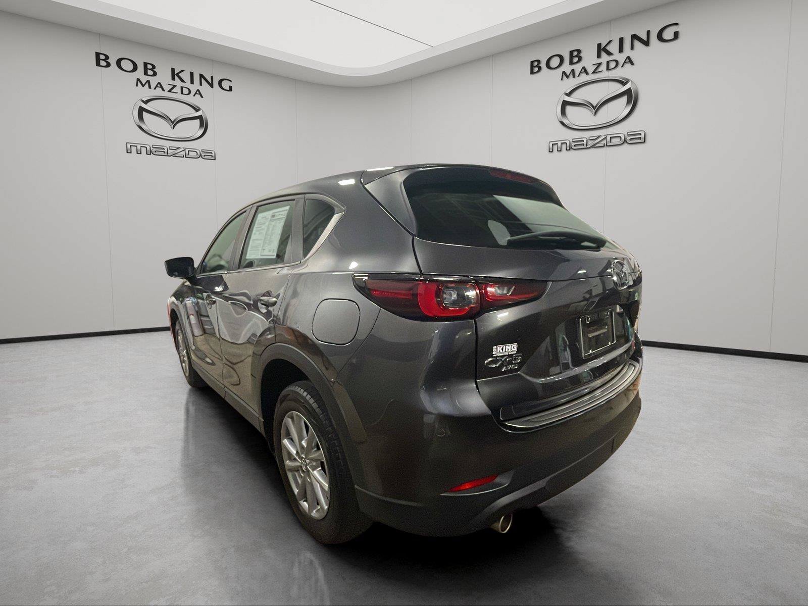 Used 2023 MAZDA CX-5 AWD 2.5 S w/ Select Package image 3