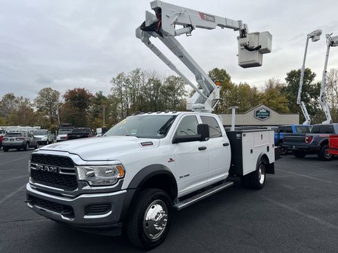Used 2019 RAM 5500 Tradesman w/ Chrome Appearance Group image 4