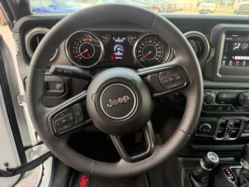 Used 2023 Jeep Wrangler Unlimited Sport AWD/4WD image 35