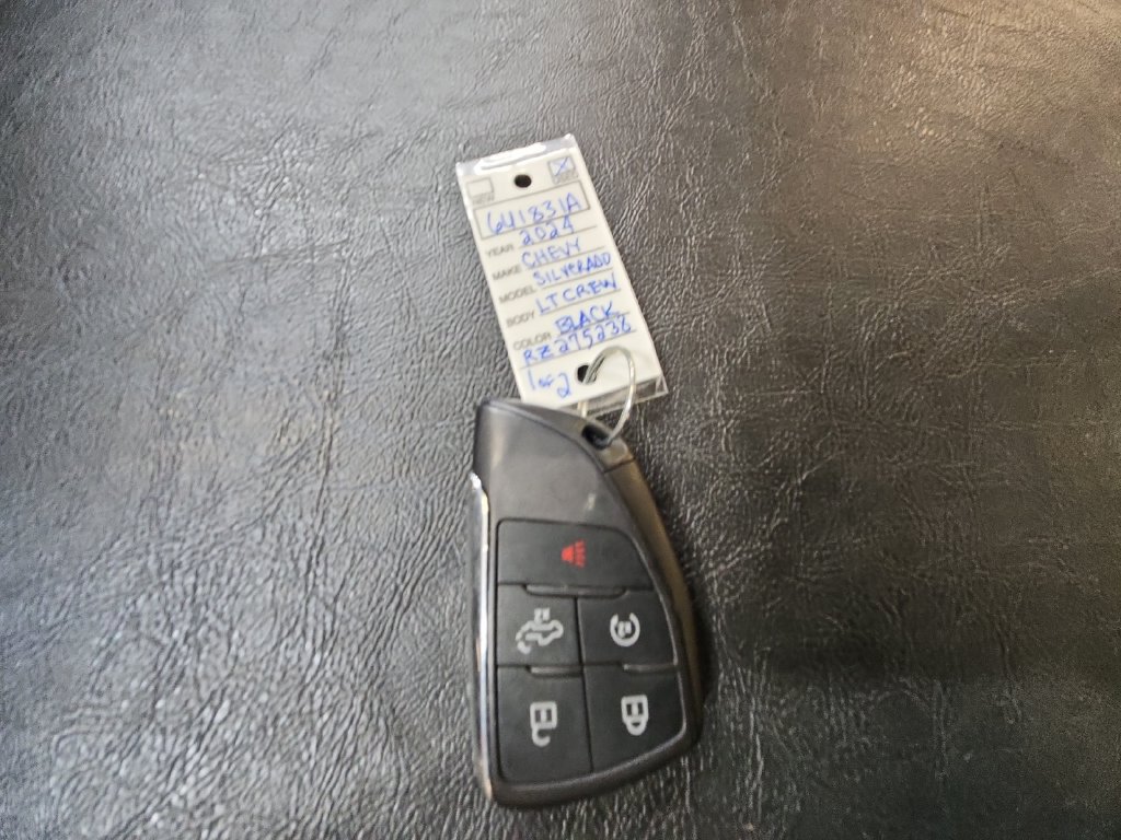 Used 2024 Chevrolet Silverado 1500 LT AWD/4WD image 34