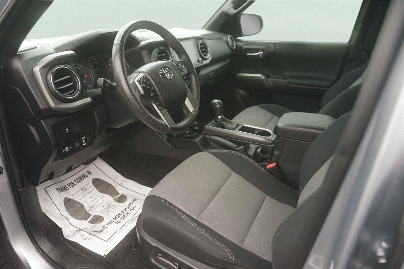 Used 2021 Toyota Tacoma TRD Off-Road AWD/4WD image 8