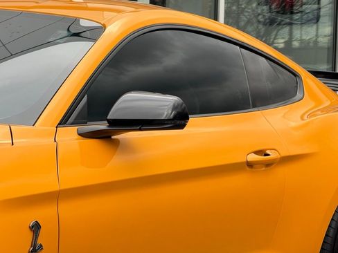 Used 2022 Ford Mustang Shelby GT500 w/ Technology Package image 17