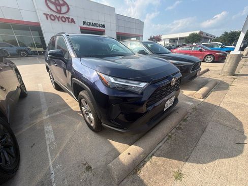 Used 2024 Toyota RAV4 XLE FWD image 2