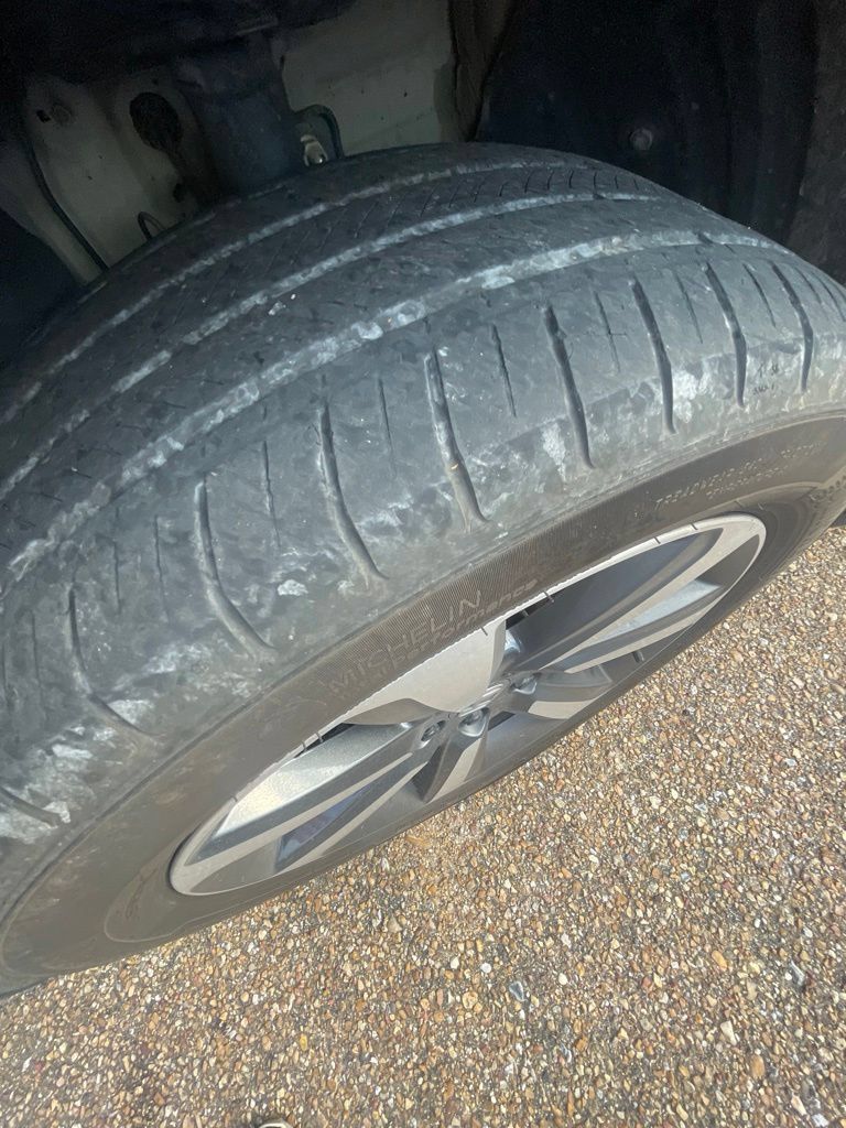 Used 2024 Honda Pilot Touring image 13