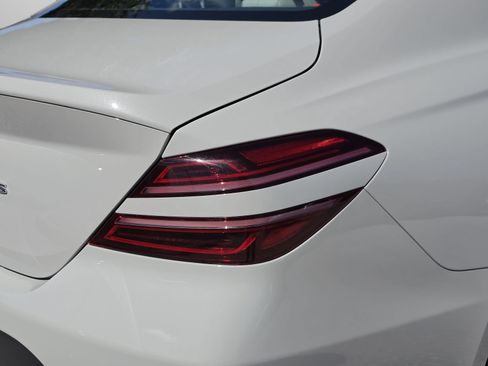 Used 2025 Genesis G70 2.5T RWD image 35