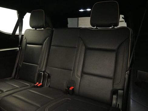 Used 2023 GMC Yukon XL SLT w/ Max Trailering Package AWD/4WD image 21
