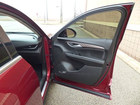 Used 2023 Buick Envision Avenir FWD image 41