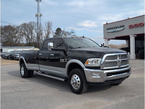Used 2017 RAM 3500 Laramie image 7