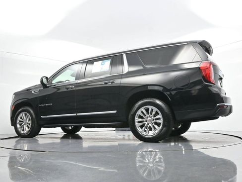 Used 2023 GMC Yukon XL SLT w/ SLT Premium Package AWD/4WD image 55